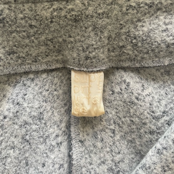 Support Surface Grey Coat - Picture 4 of 10